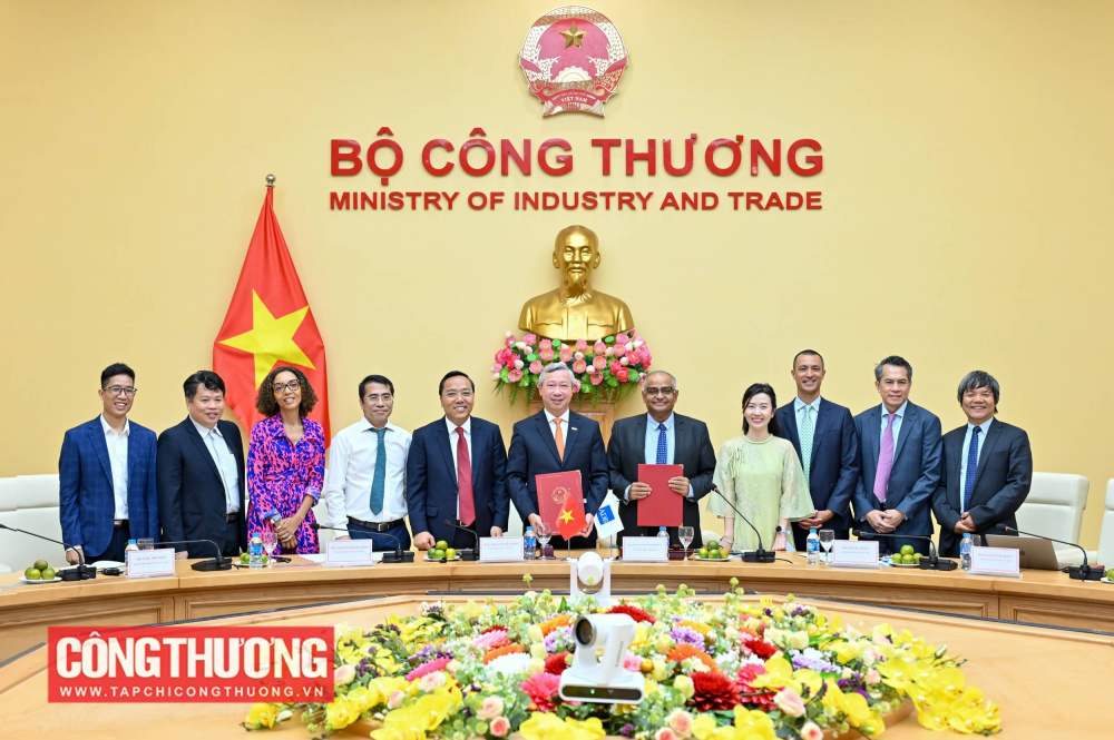 Lễ ký kết Bản ghi nhớ (MOU) giữa Bộ Công Thương và ADB về hợp tác trong lĩnh vực năng lượng và điện lực