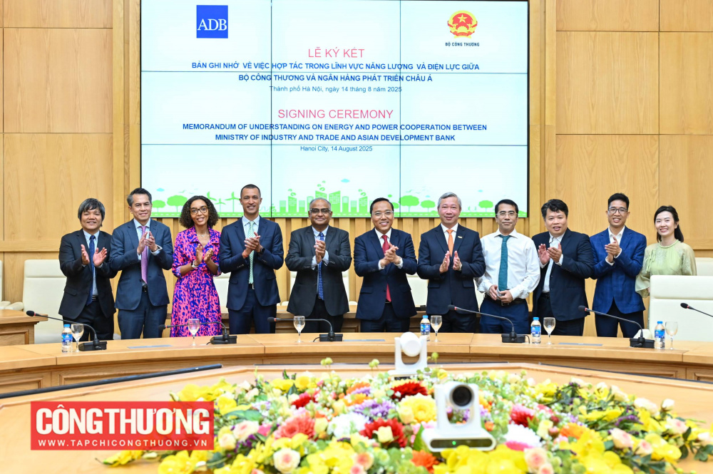 Lễ ký kết Bản ghi nhớ (MOU) giữa Bộ Công Thương và ADB về hợp tác trong lĩnh vực năng lượng và điện lực