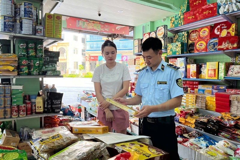 Phó Thủ tướng Nguyễn Chí Dũng vừa ký Quyết định số 1742/QĐ-TTg ngày 14/8/2025 của Thủ tướng Chính phủ ban hành Kế hoạch triển khai thi hành Luật sửa đổi, bổ sung một số điều của Luật Chất lượng sản phẩm, hàng hóa.