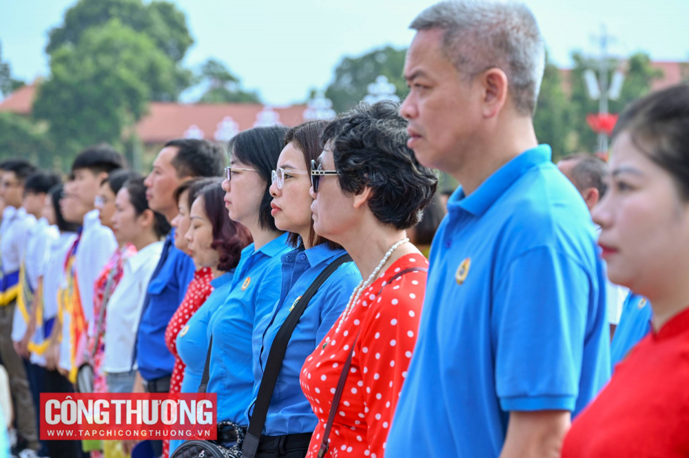 báo công
