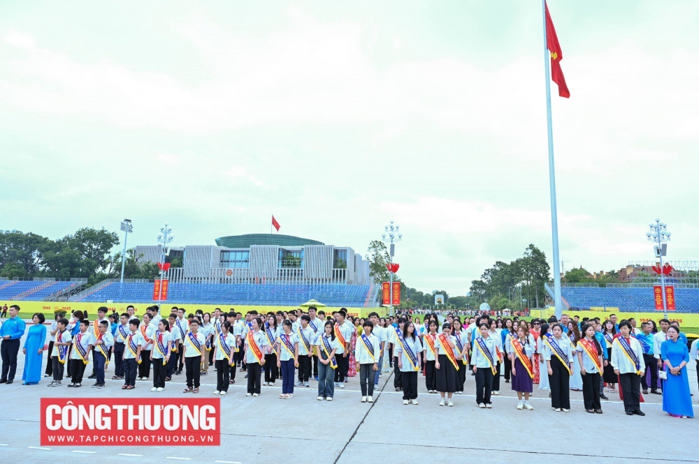 báo công