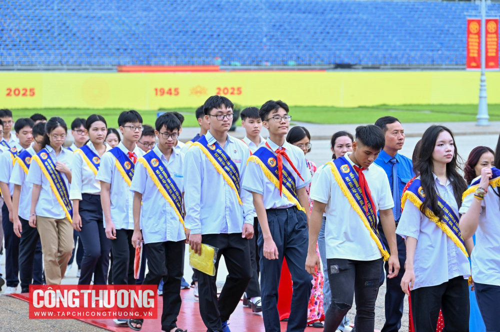 báo công