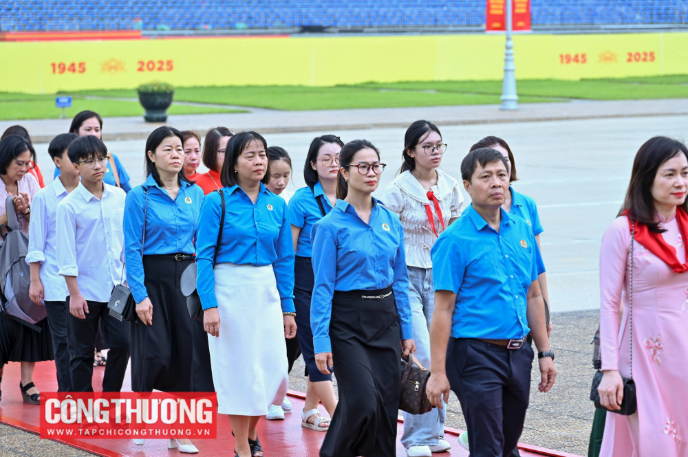 báo công