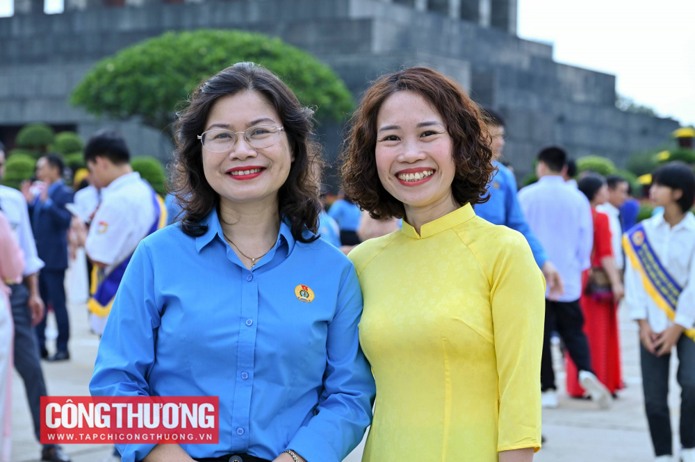báo công