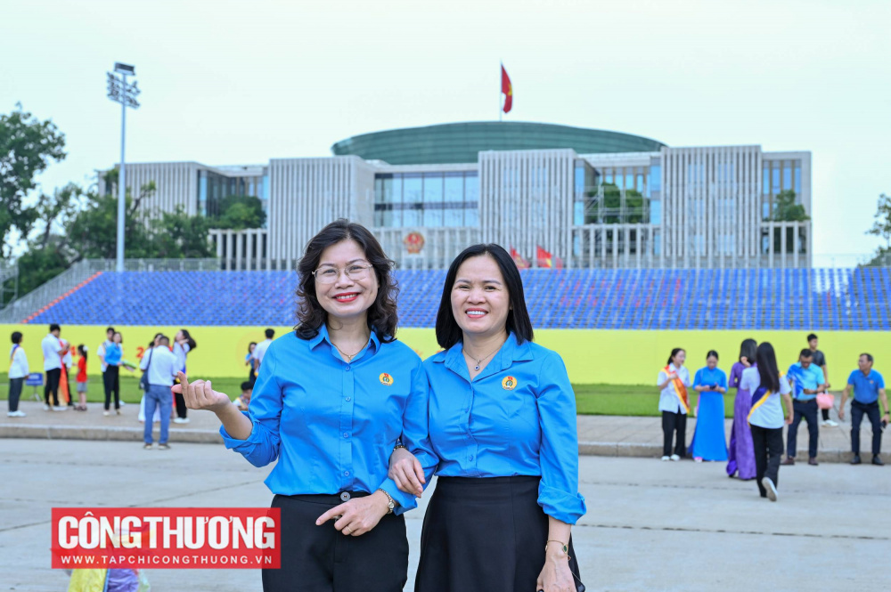 báo công