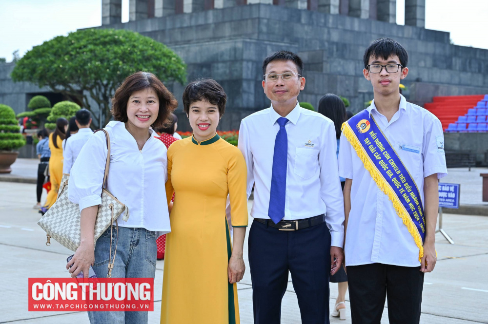 báo công