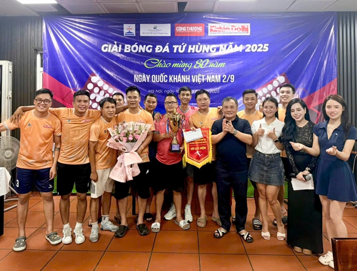 giải bóng đá tứ hùng