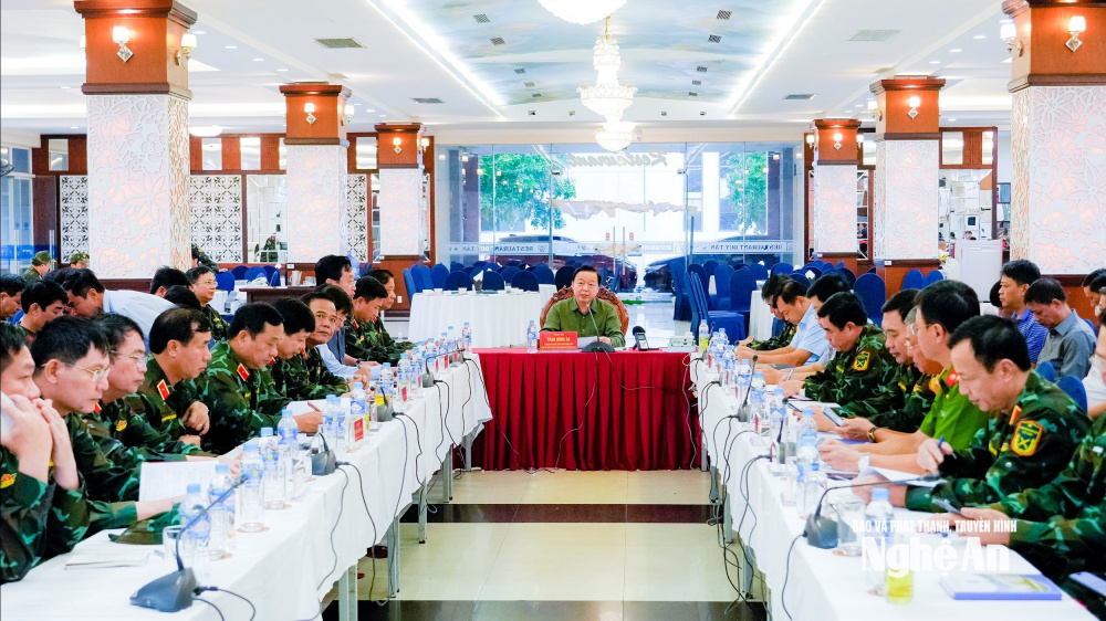 Phó Thủ tướng Chính phủ Trần Hồng Hà chủ trì họp với các điểm cầu các tỉnh, thành để đánh giá thiệt hại sau bão và triển khai các giải pháp khắc phục, ứng phó với hoàn lưu bão