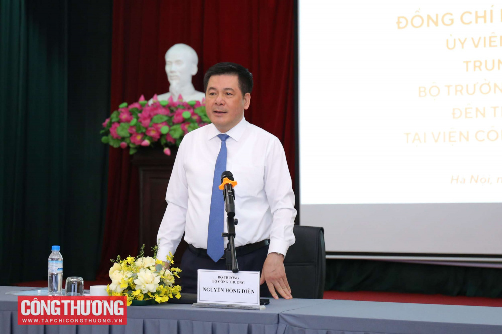 Bộ trưởng Bộ Công Thương Nguyễn Hồng Diên làm việc với Viện Công nghiệp Thực phẩm