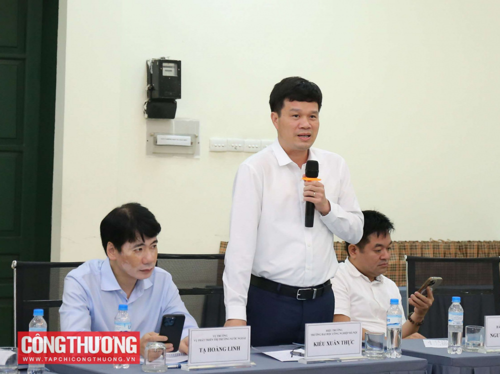 Bộ trưởng Bộ Công Thương Nguyễn Hồng Diên làm việc với Viện Công nghiệp Thực phẩm