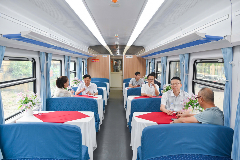 Khai trương đoàn tàu chất lượng cao tuyến Hà Nội - Đồng Hới từ tháng 8/2025