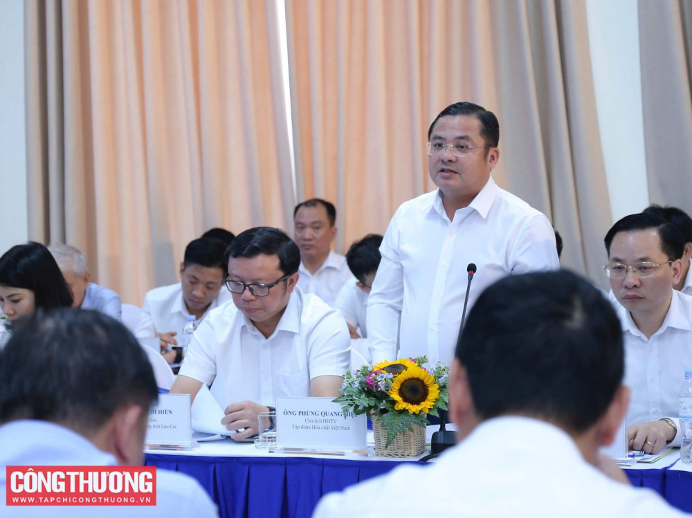 Bộ trưởng Bộ Công Thương Nguyễn Hồng Diên thăm và làm việc với Viện Nghiên cứu Chiến lược, Chính sách Công Thương