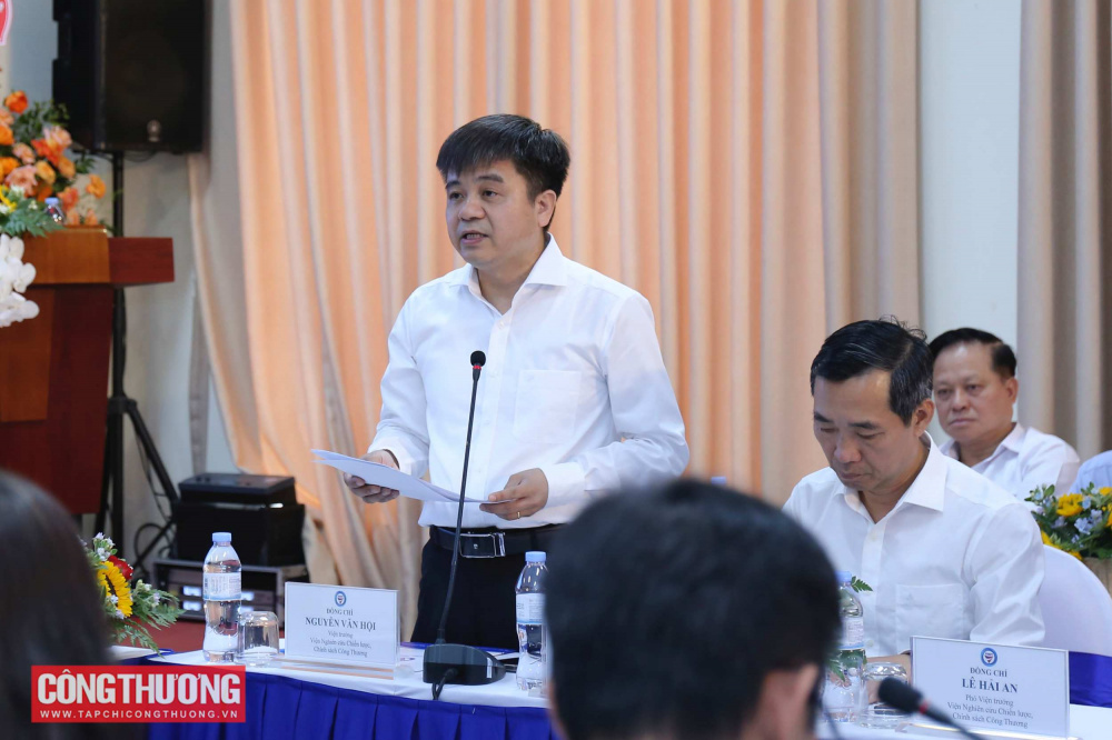 Bộ trưởng Nguyễn Hồng Diên làm việc với Viện Nghiên cứu Chiến lược, Chính sách Công Thương