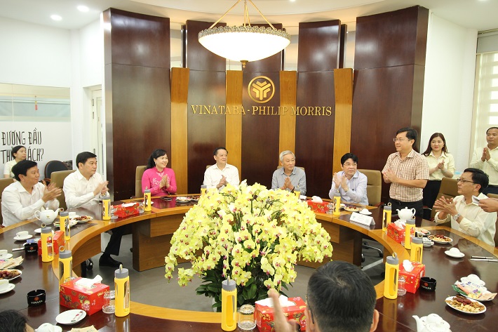 Lãnh đạo UBND tỉnh Cần Thơ thăm và chúc tết