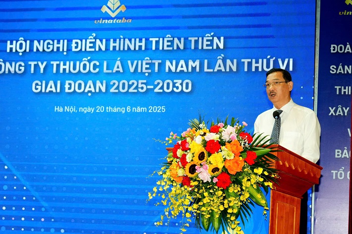 Ông HỒ Kỳ Quốc Hùng phát động phong trào thi đua