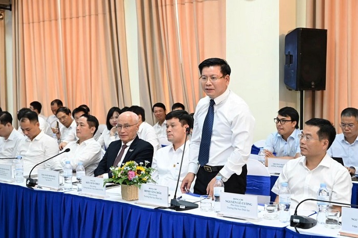 PGS.TS Đinh Văn Châu, Hiệu trưởng Trường Đại học Điện lực phát biểu