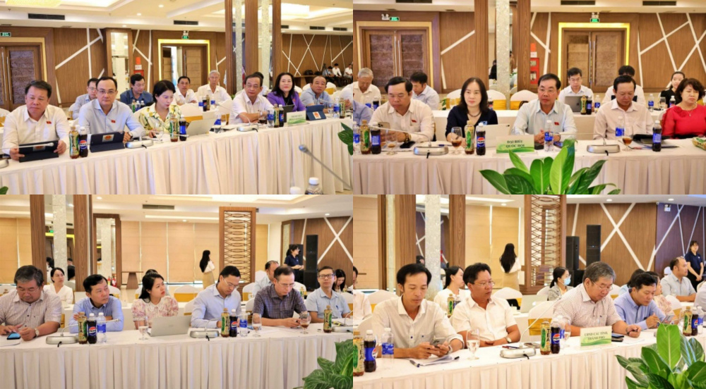 đại biểu tham dự