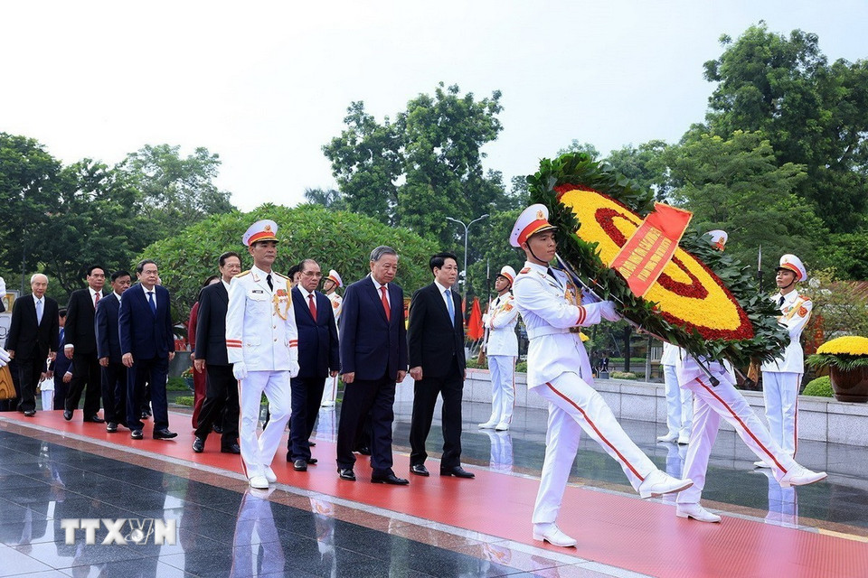 viếng liệt sỹ