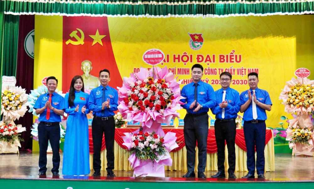 ông Khánh
