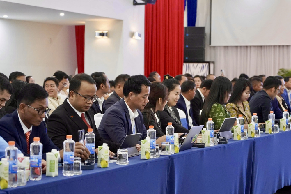 đại biểu 2