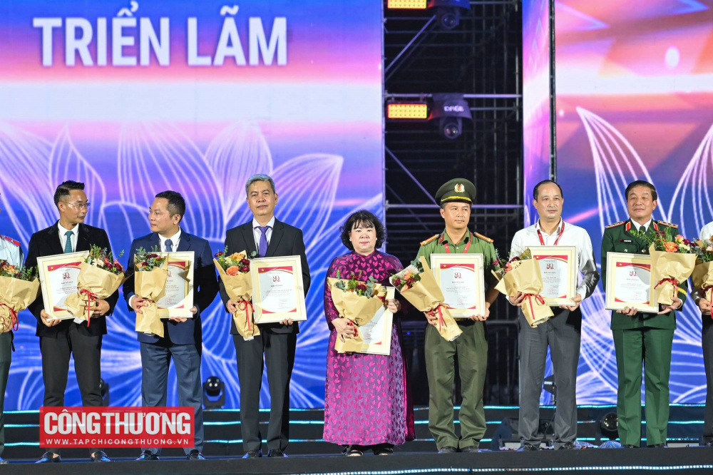 Không gian triển lãm của Bộ Công Thương là một trong những "Không gian trưng bày tiêu biểu" tại Triển lãm thành tựu Đất nước