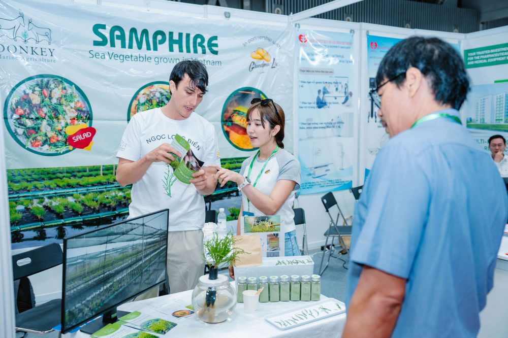 Triển lãm Quốc tế Chuyên ngành Y Dược Việt Nam lần thứ 31 - Vietnam Medipharm Expo 2025 sẽ diễn ra từ ngày 4 - 6/12/2025 tại Trung tâm Triển lãm Quốc tế Hà Nội (ICE) - 91 Trần Hưng Đạo, phường Cửa Nam, Hà Nội. 