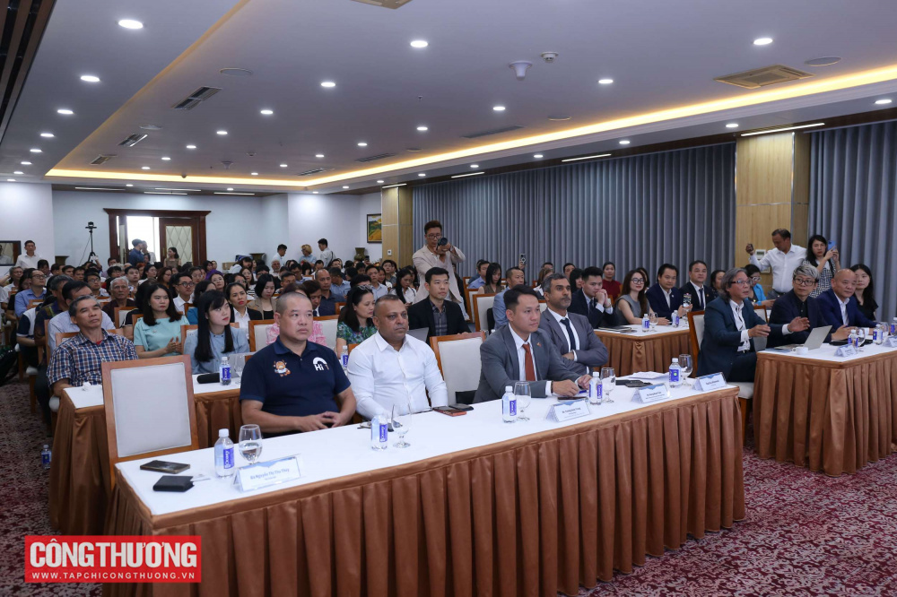 Nhập chú thích ảnh