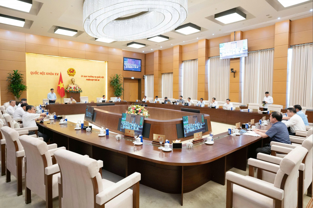 Ủy ban Thường vụ Quốc hội cho ý kiến Dự án Luật Thương mại điện tử