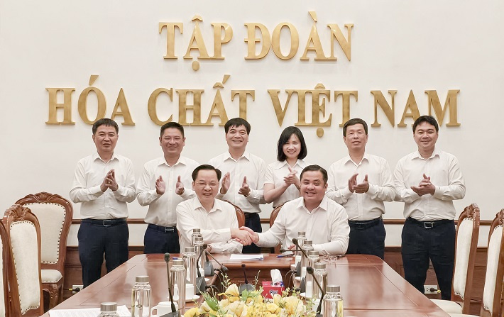 ký Quy chế phối hợp giữa Đảng ủy, Hội đồng thành viên và Tổng Giám đốc