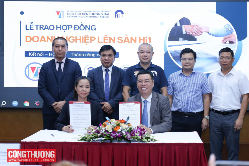 Kết nối sản xuất, thúc đẩy tiêu dùng hướng tới xây dựng hệ sinh thái thương mại điện tử thuần Việt