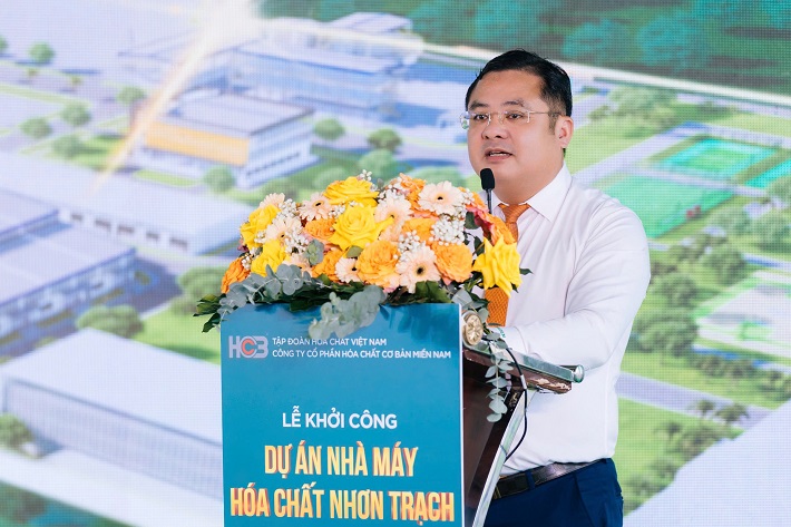 ông Hiệp - hóa chất cơ bản