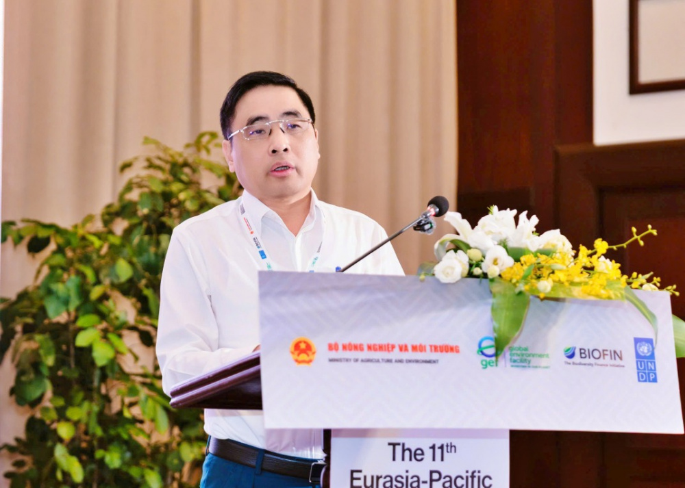 thứ trưởng Nguyễn Quốc Trị