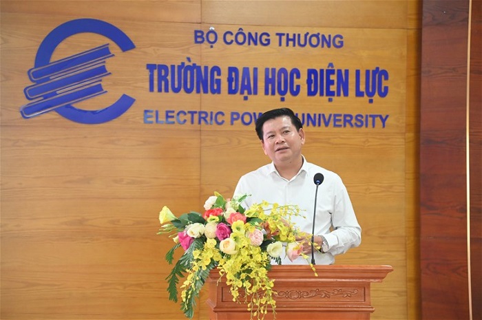 Hội nghị đối thoại giữa lãnh đạo Trường Đại học Điện lực và viên chức, người lao động