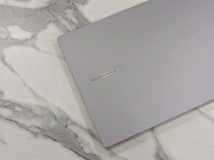 ASUS ExpertBook P3