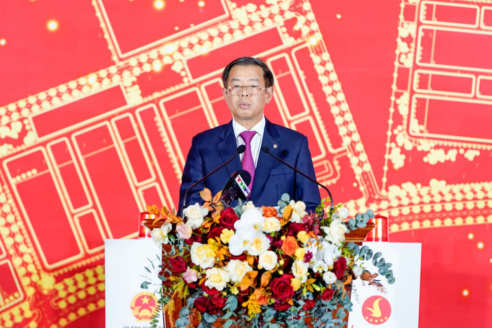 Ông Nguyễn Việt Quang, Phó Chủ tịch HĐQT Vingroup phát biểu tại buổi lễ