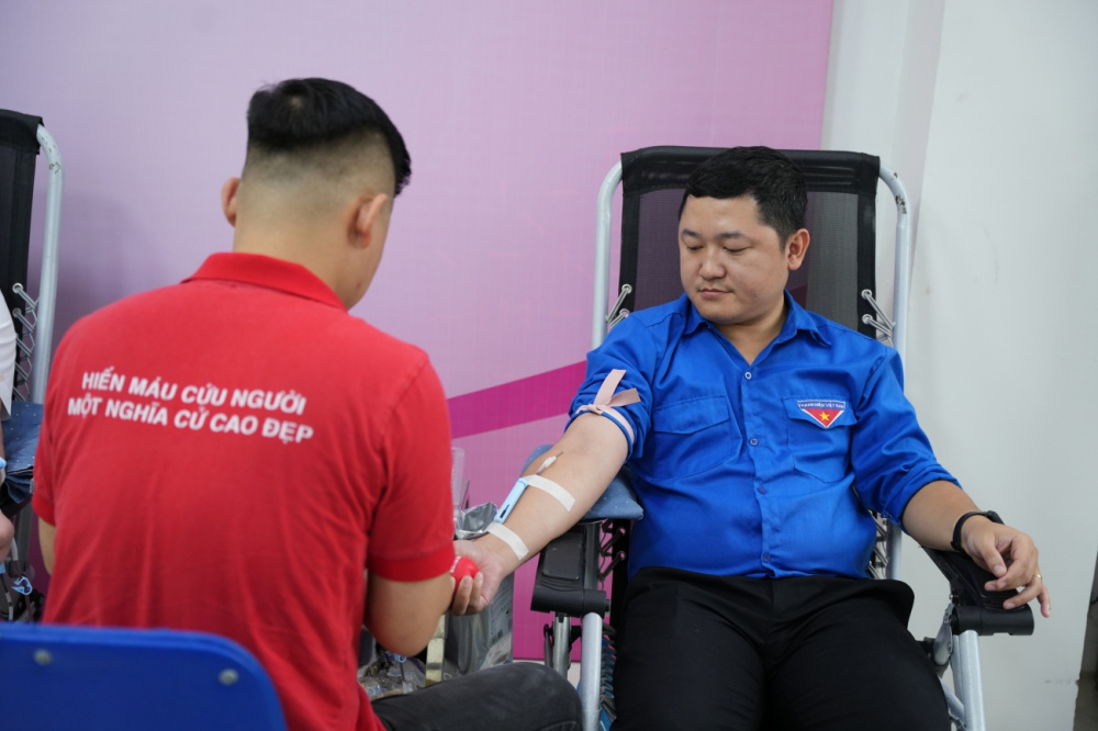 Chương trình Hiến máu tình nguyện năm 2025 do Đoàn Thanh niên Cục Quản lý và Phát triển thị trường trong nước tổ chức