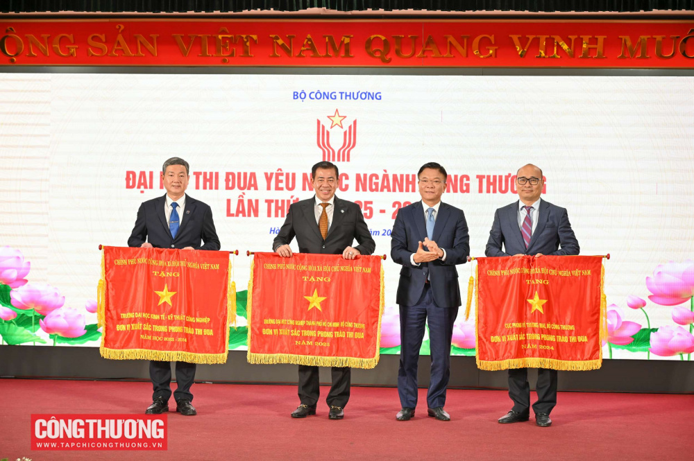 Phó Thủ tướng Lê Thành Long: Phát huy truyền thống Ngành Công Thương, nỗ lực thi đua đạt nhiều thành công mới