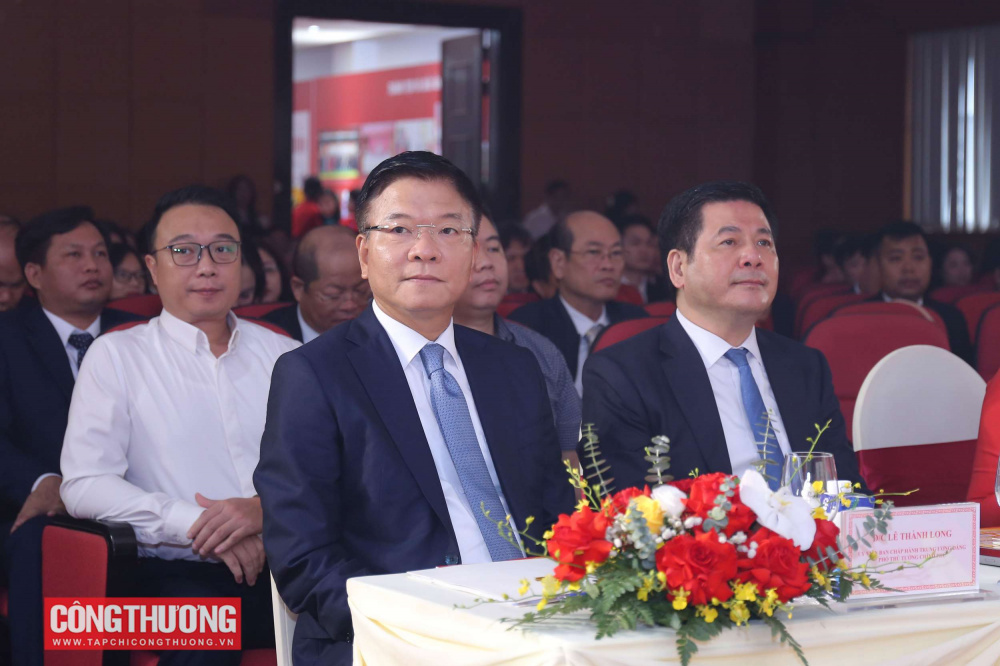 Phó Thủ tướng Lê Thành Long: Phát huy truyền thống Ngành Công Thương, nỗ lực thi đua đạt nhiều thành công mới