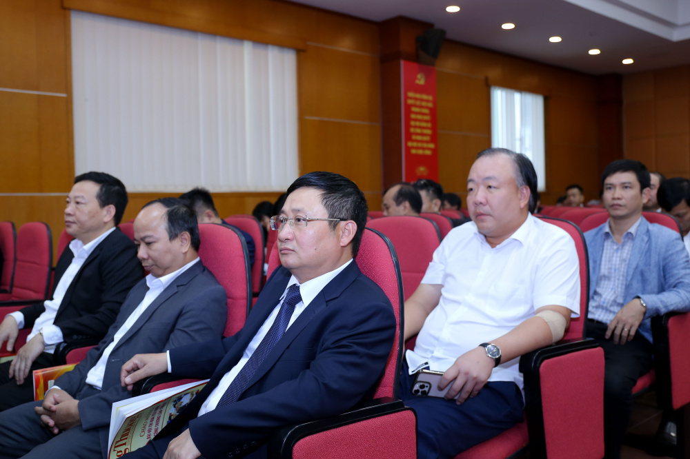 TS. Phan Đăng Phong - Viện trưởng Viện Nghiên cứu Cơ khí cho biết, hưởng ứng lời kêu gọi thi đua yêu nước của Đảng, Chính phủ, Bộ Công Thương, trong những năm qua, Viện Nghiên cứu Cơ khí (Narime) đã tích cực triển khai nhiều phong trào thi đua gắn liền với nhiệm vụ nghiên cứu khoa học công nghệ và làm chủ khoa học công nghệ