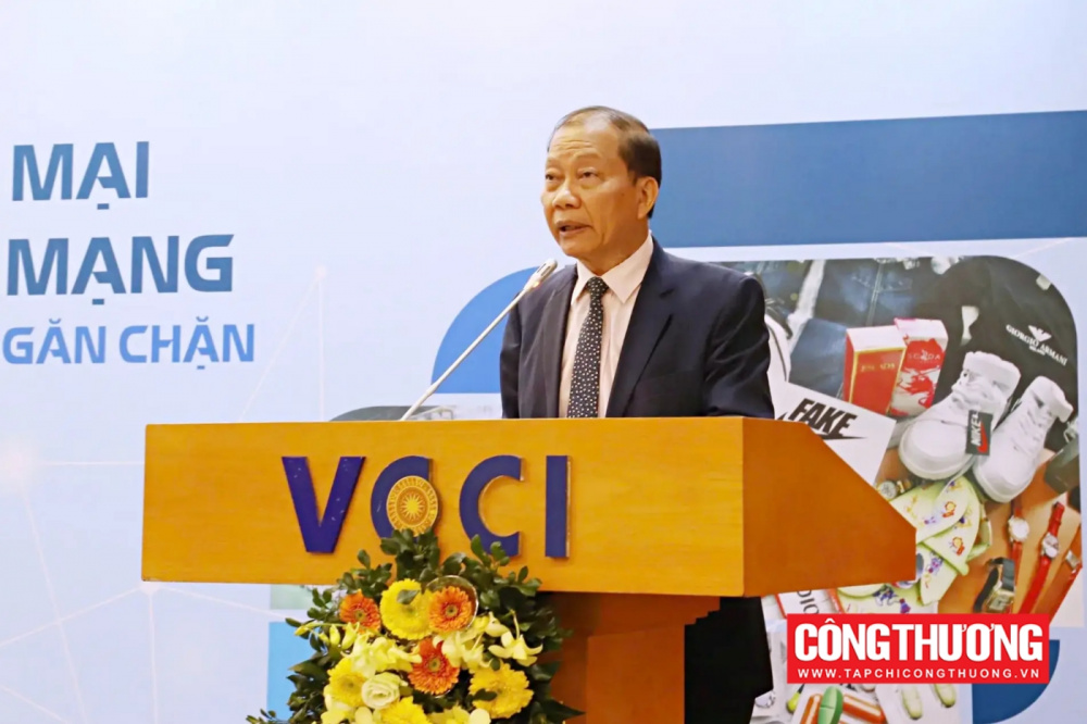 Hoàn thiện thể chế và ứng dụng công nghệ để bảo vệ người tiêu dùng số