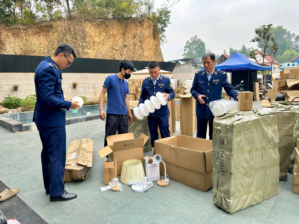 Thành lập 7 đoàn công tác kiểm tra phòng, chống buôn lậu và đảm bảo cân đối cung cầu dịp Tết Nguyên đán 2026
