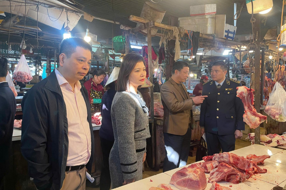 Đảm bảo cân đối cung - cầu, bình ổn thị trường tại Nghệ An và Hà Tĩnh trong cao điểm Tết Nguyên đán 2026