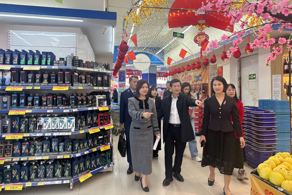 Đảm bảo cân đối cung - cầu, bình ổn thị trường tại Nghệ An và Hà Tĩnh trong cao điểm Tết Nguyên đán 2026