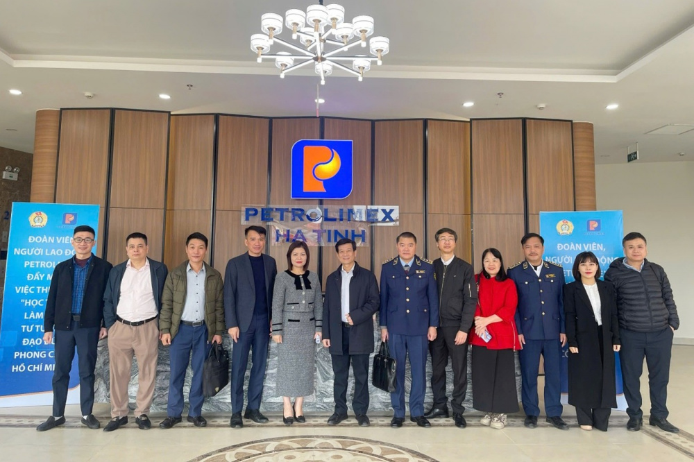 Đảm bảo cân đối cung - cầu, bình ổn thị trường tại Nghệ An và Hà Tĩnh trong cao điểm Tết Nguyên đán 2026