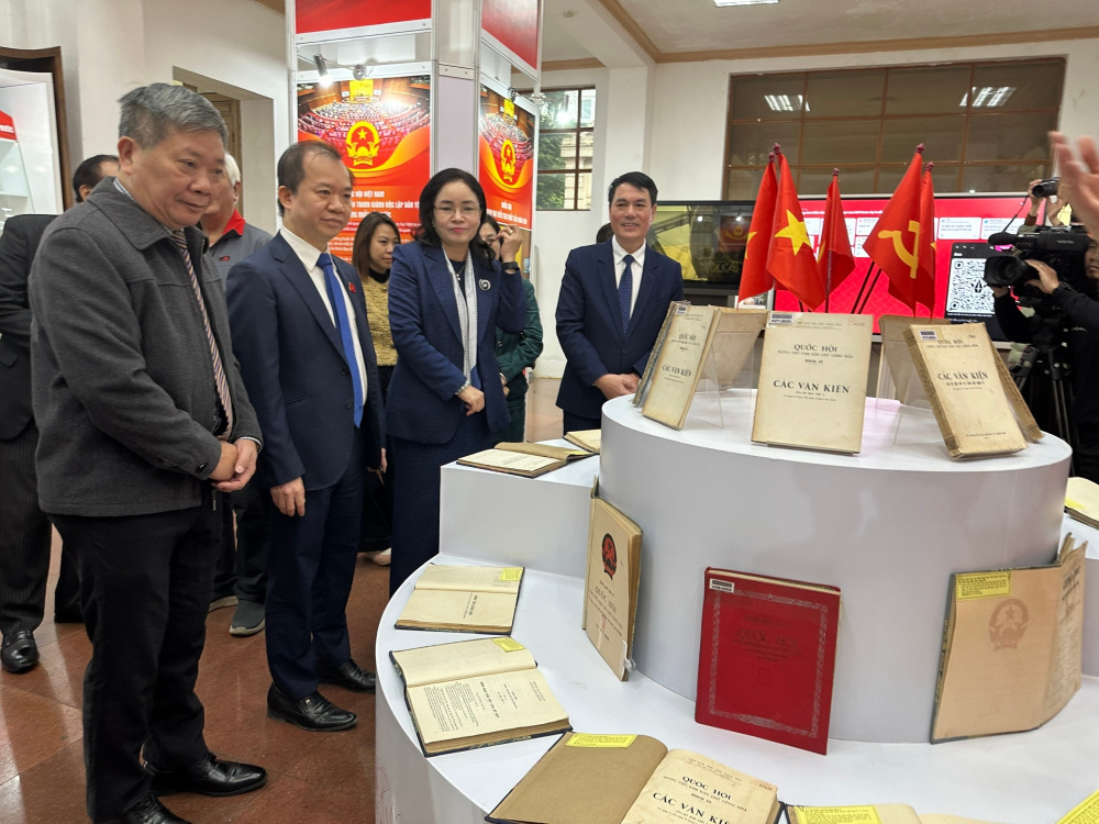 Triển lãm tư liệu chào mừng thành công Đại hội Đại biểu toàn quốc lần thứ XIV của Đảng