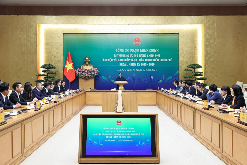 Phạm Minh Chính, Ủy viên Bộ Chính trị, Bí thư Đảng ủy, Thủ tướng Chính phủ làm việc với Ban Chấp hành Đoàn Thanh niên Chính phủ - Ảnh: VGP