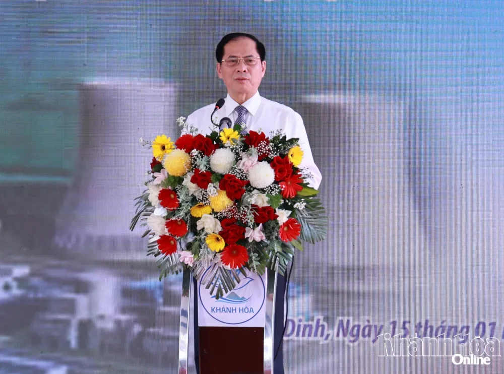 Phó Thủ tướng Chính phủ Bùi Thanh Sơn phát biểu chỉ đạo tại buổi lễ