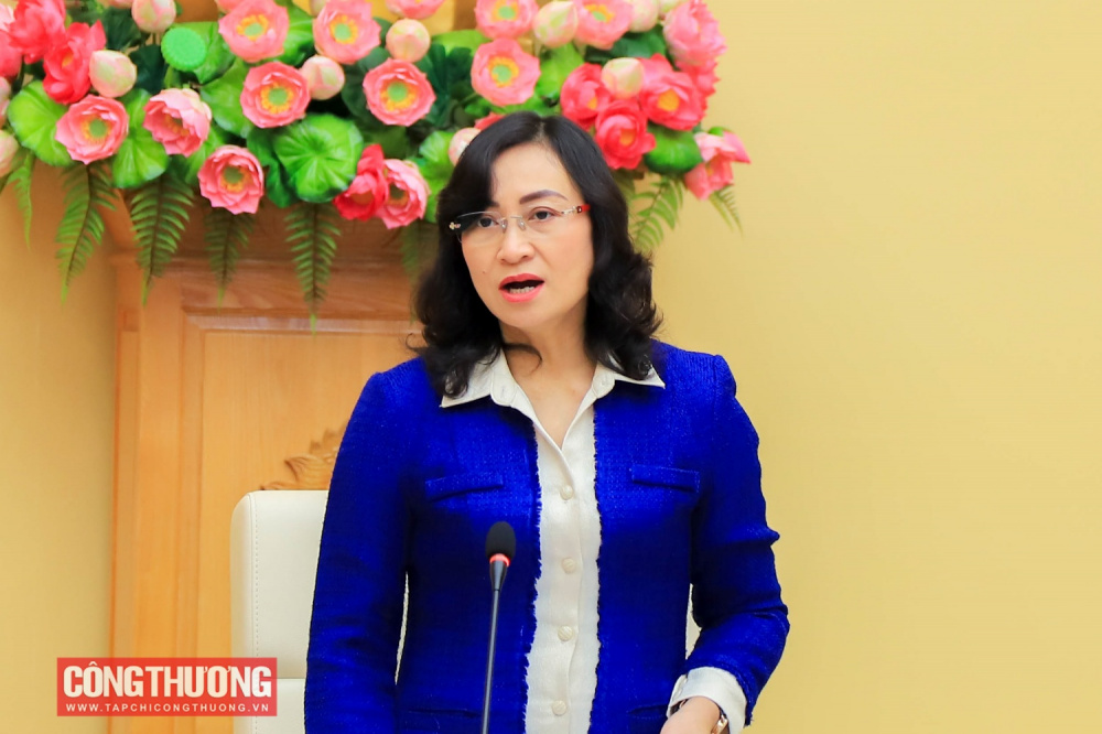 Thứ trưởng Phan Thị Thắng