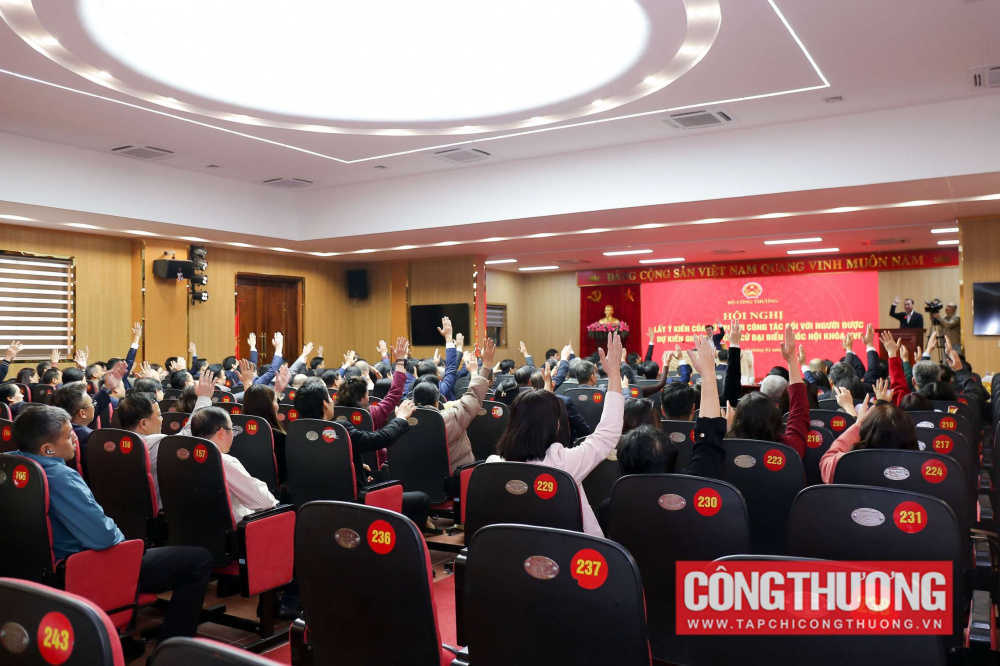 Thống nhất 100% giới thiệu Bí thư Đảng ủy, Quyền Bộ trưởng Bộ Công Thương Lê Mạnh Hùng ứng cử đại biểu Quốc hội khóa XVI