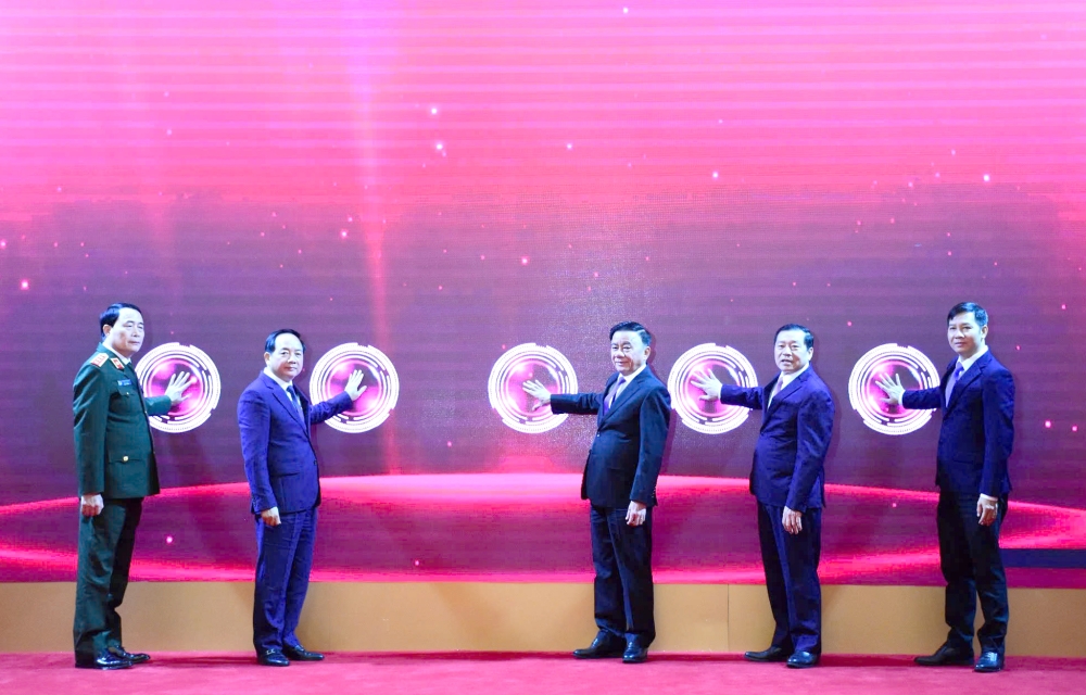 ứng dụng tuyên giáo